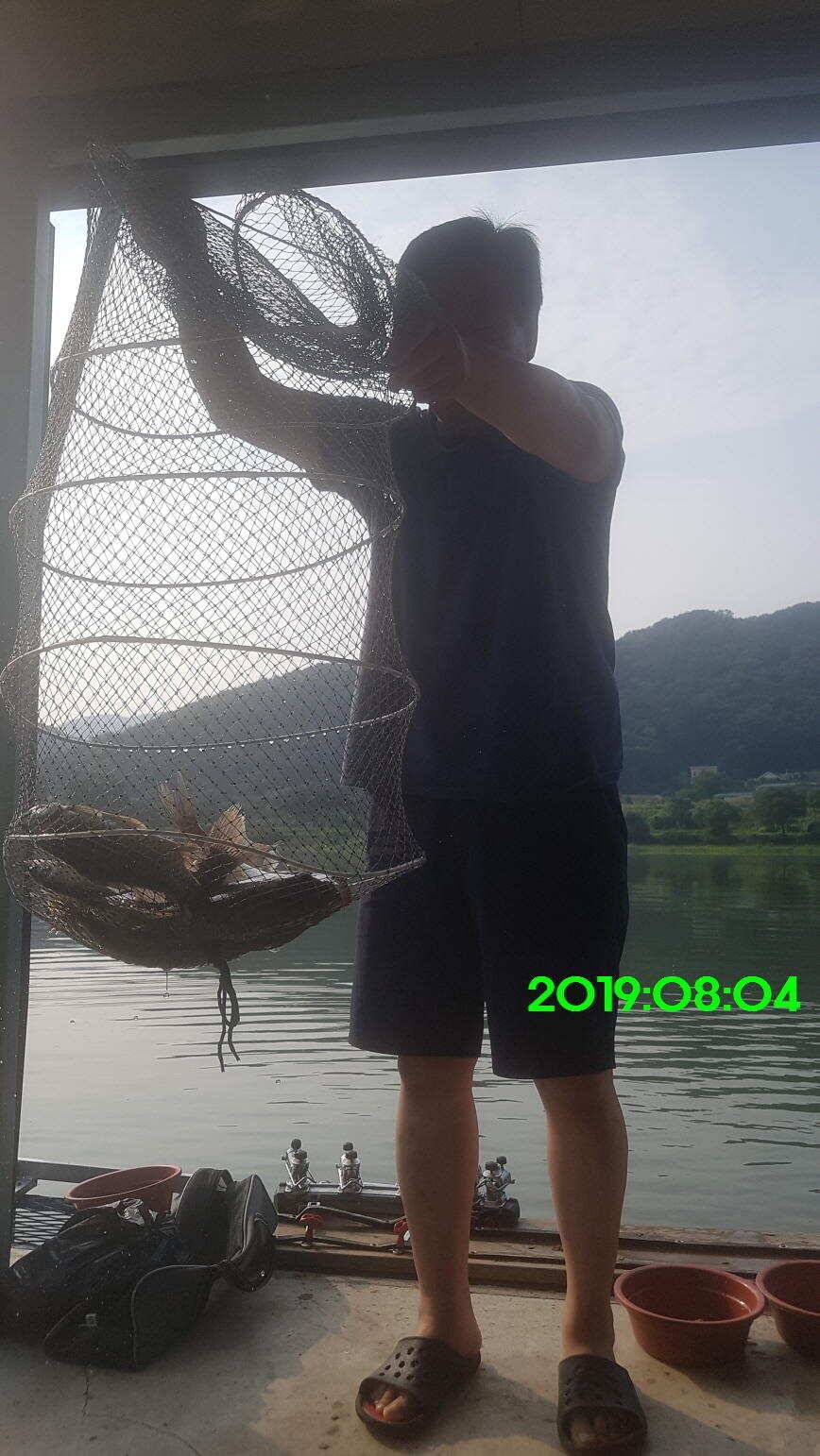 신원낚시터 8월20일 조황 소식입니다 (유료터정보 - 유료터점주조황)