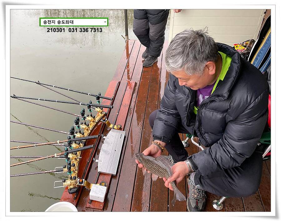 봄 볕 받아내는 송전지 송도좌대 조황 (유료터정보 - 유료터점주조황)