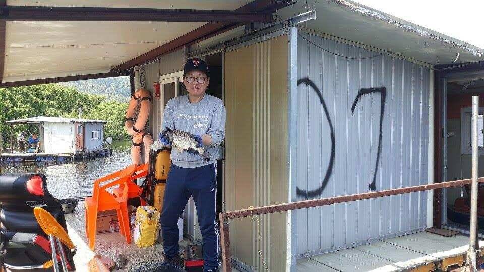 아산 안골지 4짜 소식 연속입니다 (유료터정보 - 유료터점주조황)