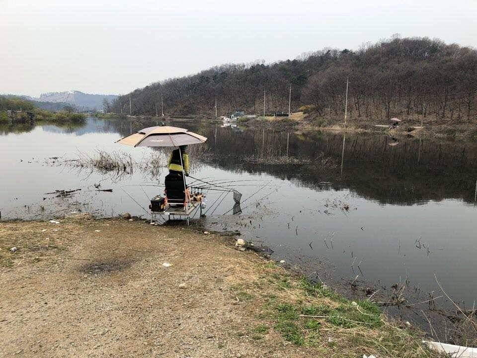 고삼지 최상류권 대물붕어 입성 (유료터정보 - 유료터점주조황)