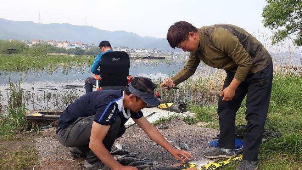 아산 안골지 4짜 소식 연속입니다 (유료터정보 - 유료터점주조황)
