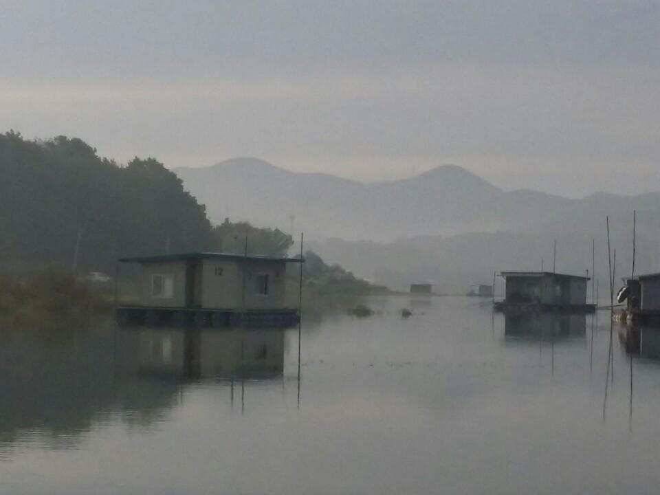 송전지서울좌대10월7일조황 (유료터정보 - 유료터점주조황)