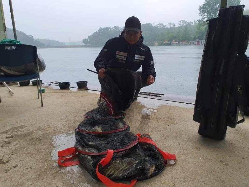 수곡지 양평 수곡낚시터 5월네째주 주말 조황 입질시간대 파악이 중요한듯합니다 (유료터정보 - 유료터점주조황)