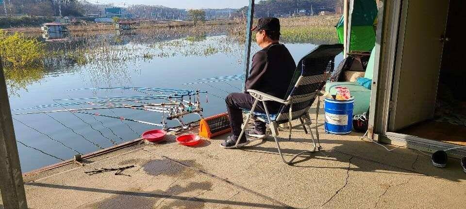 당진 가교리 낚시터 4월 17일 조황입니다 (유료터정보 - 유료터점주조황)