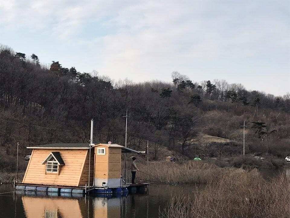 고삼지 양촌좌대 상류권 4짜붕어 난리났습니다 (유료터정보 - 유료터점주조황)