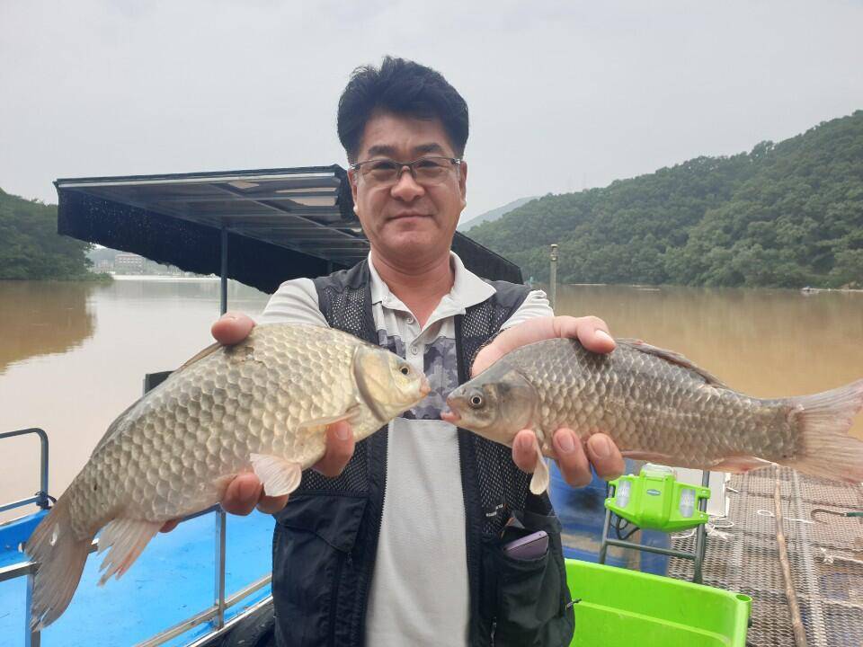 고삼지 양촌좌대 정상 가동중 (유료터정보 - 유료터점주조황)