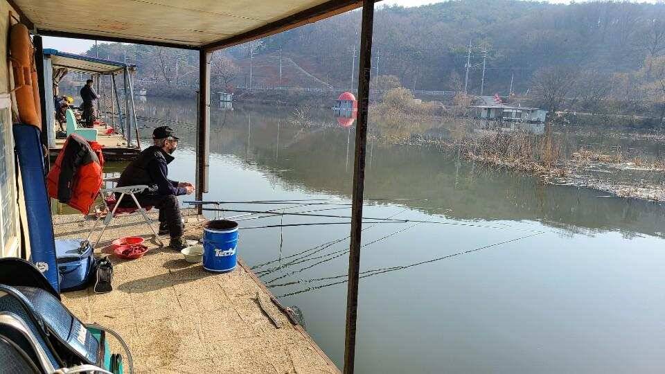 가교리 낚시터 3월 27일 조황입니다 (유료터정보 - 유료터점주조황)