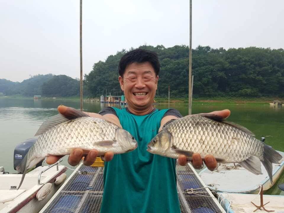고삼지양촌고삼지 최고의 포인트 양촌에서 4짜 소식과 마릿 수 소식 전합니다 (유료터정보 - 유료터점주조황)