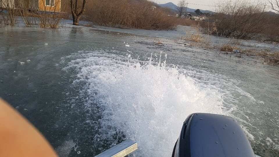 2019년도 송전지 오산좌대 물 낚시 시작 합니다 (유료터정보 - 유료터점주조황)