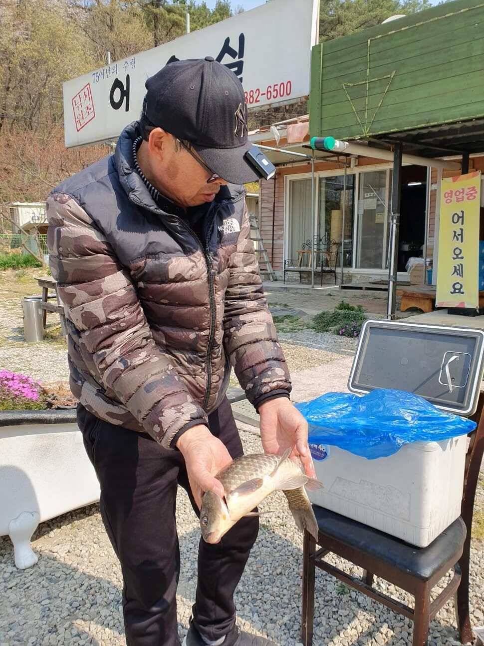 날씨가 풀리면서 4짜가 3수 월척이 20수 이상나오네요 (유료터정보 - 유료터점주조황)