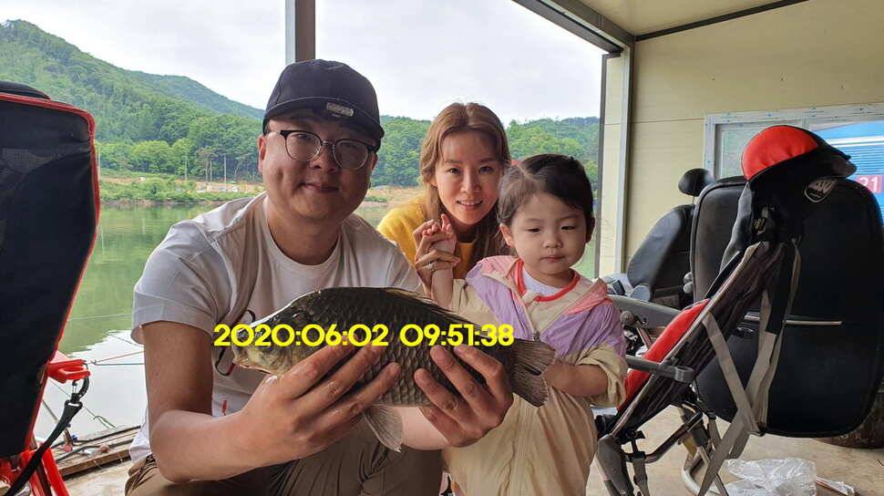 신원낚시터 6월10일 토종대물 덩어리들 사진입니다 (유료터정보 - 유료터점주조황)
