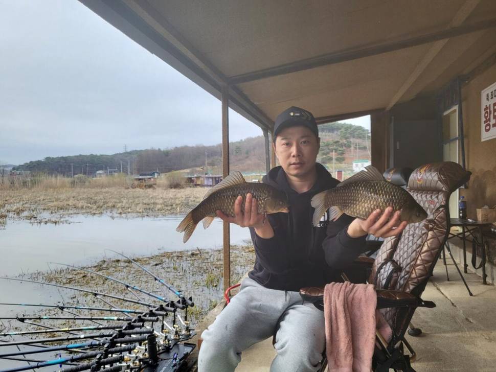 당진 가교리 낚시터 4월 7일 조황입니다 (유료터정보 - 유료터점주조황)