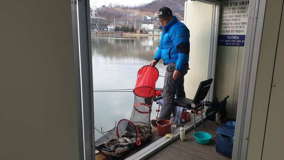 안성 거청낚시터 2월 27 일 붕어조황 (유료터정보 - 유료터점주조황)