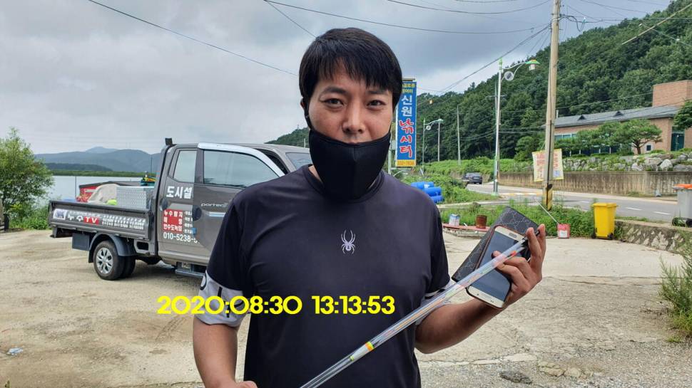 신원낚시터 9월16일 토종붕어 43짜리와 덩어리들 사진입니다 (유료터정보 - 유료터점주조황)