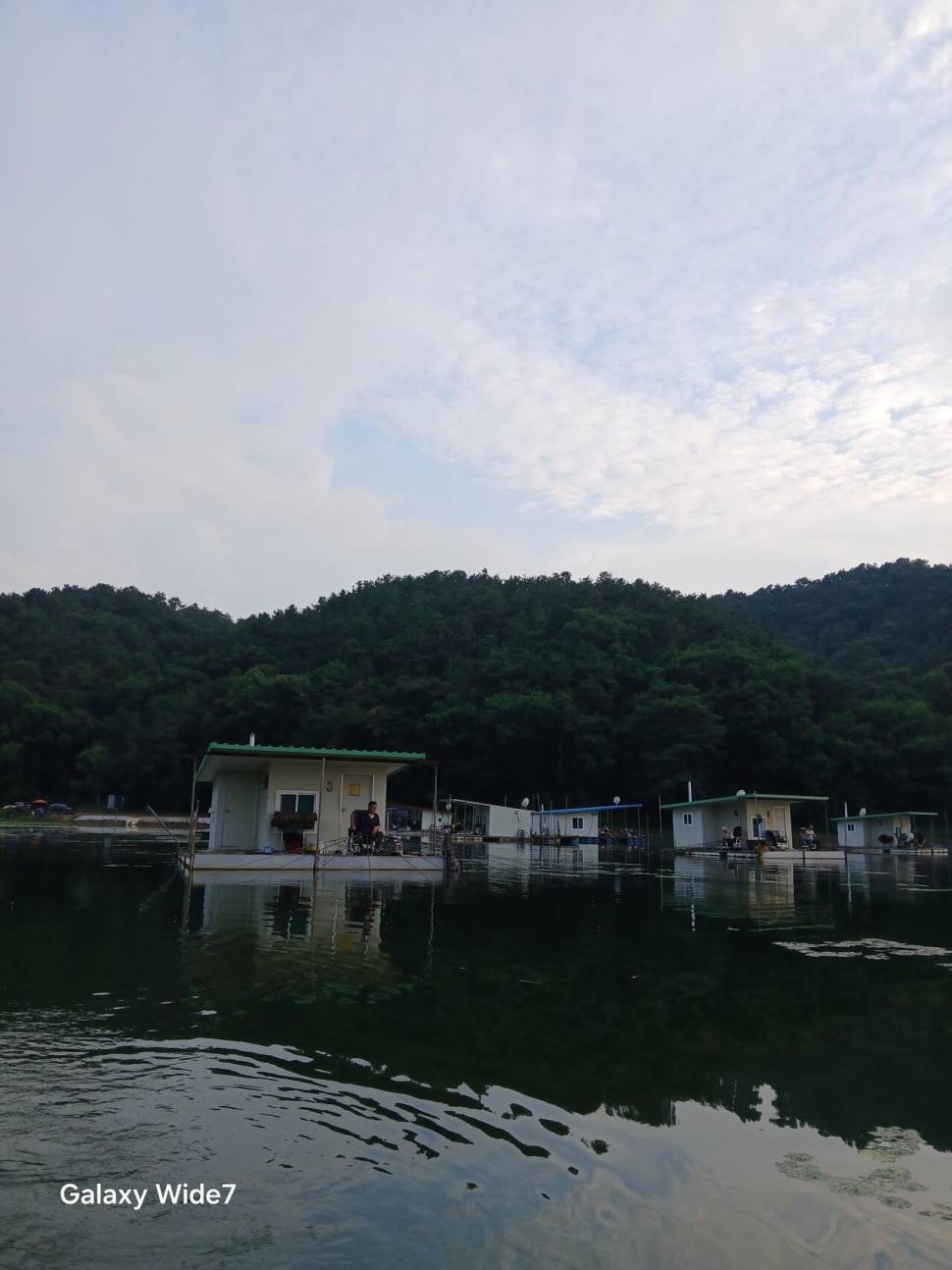 계속되는 입질 활성도가 좋아요 (유료터정보 - 유료터점주조황)