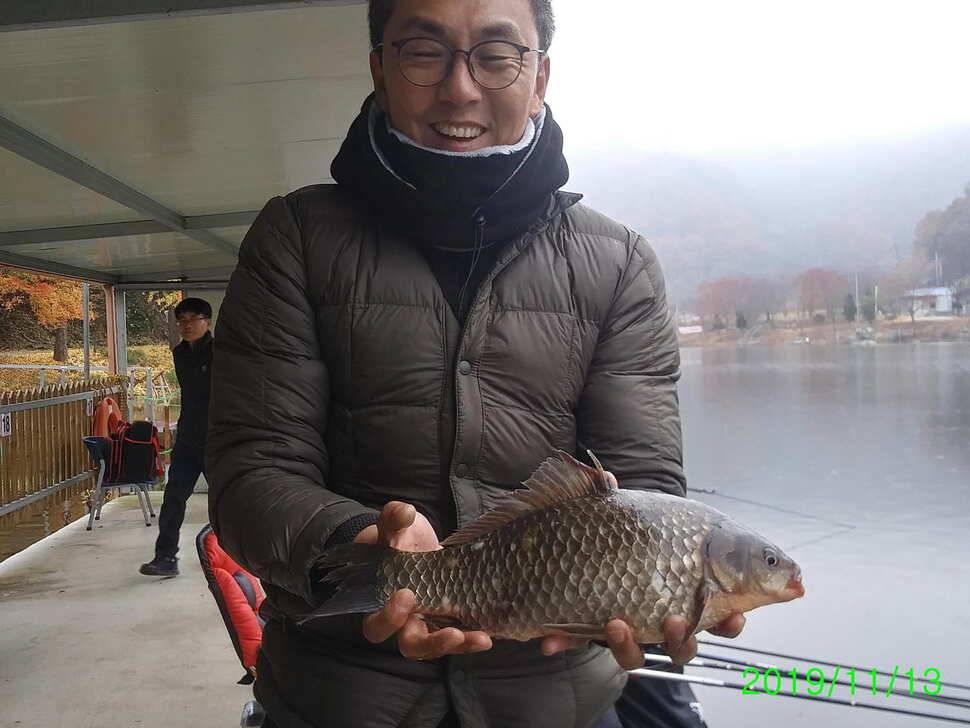 양평 힐링 수곡 낚시터 오늘도 자연산 대물붕어 방류 및 화요일 조황 안내 (유료터정보 - 유료터점주조황)