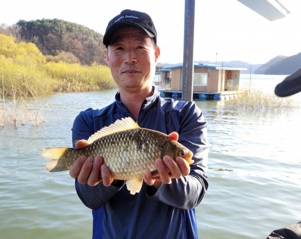 송전지서울좌대3월30일조황 (유료터정보 - 유료터점주조황)