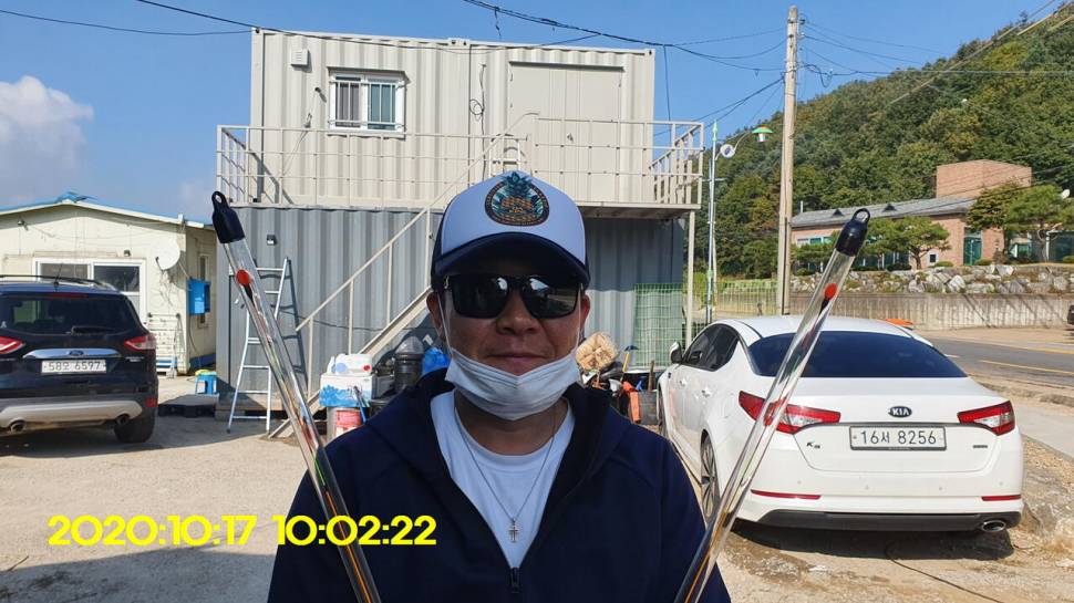 신원낚시터10월20일 토종붕어 4짜와 덩어리들 사진입니다 (유료터정보 - 유료터점주조황)