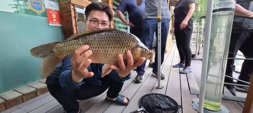 양평 낚시터 수곡낚시터 621 일요일 46cm 대물붕어 포함 씨알좋은 붕어들이 나와주네요 (유료터정보 - 유료터점주조황)