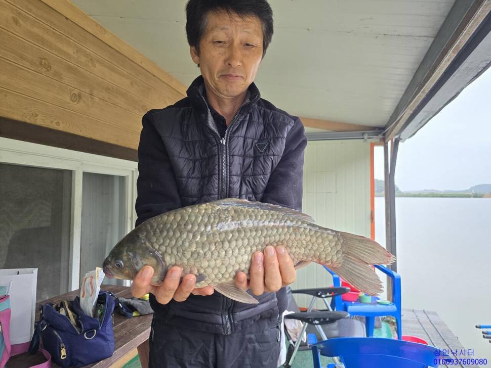 가깝고 물 좋고 경치 좋은 곳용인삼인낚시터 (유료터정보 - 유료터점주조황)