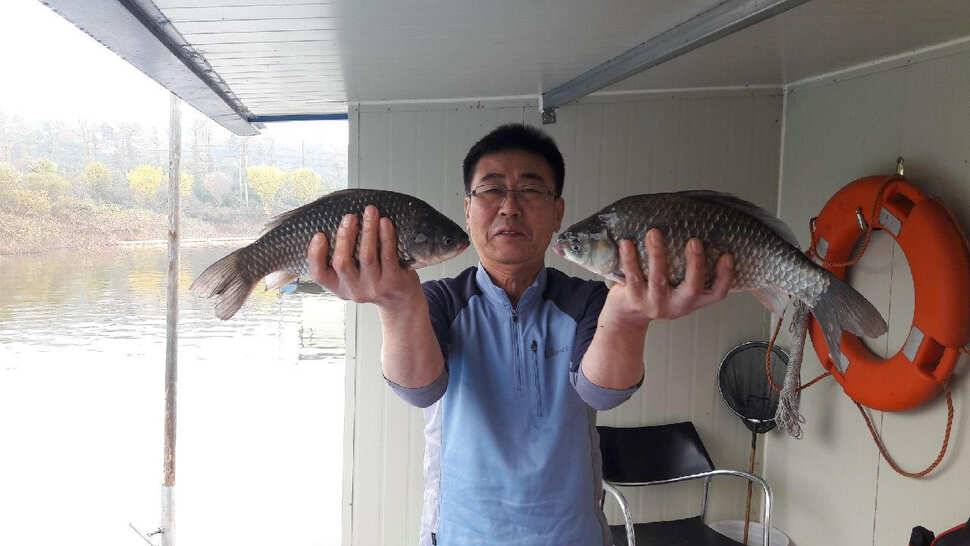 송전지 창신좌대 조항 (유료터정보 - 유료터점주조황)