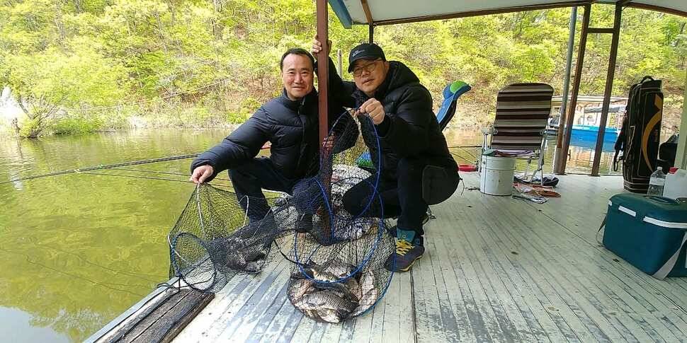 아산신수지 5월 둘째 주중 화보입니다 (유료터정보 - 유료터점주조황)