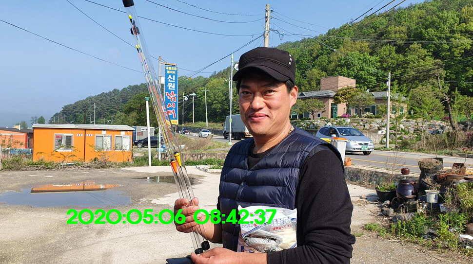 신원낚시터5월15일 토종대물 덩어리 사진입니다 (유료터정보 - 유료터점주조황)