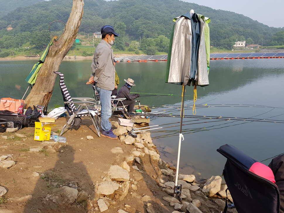 아름다운계곡속에자리잡은장계지에서 (유료터정보 - 유료터점주조황)