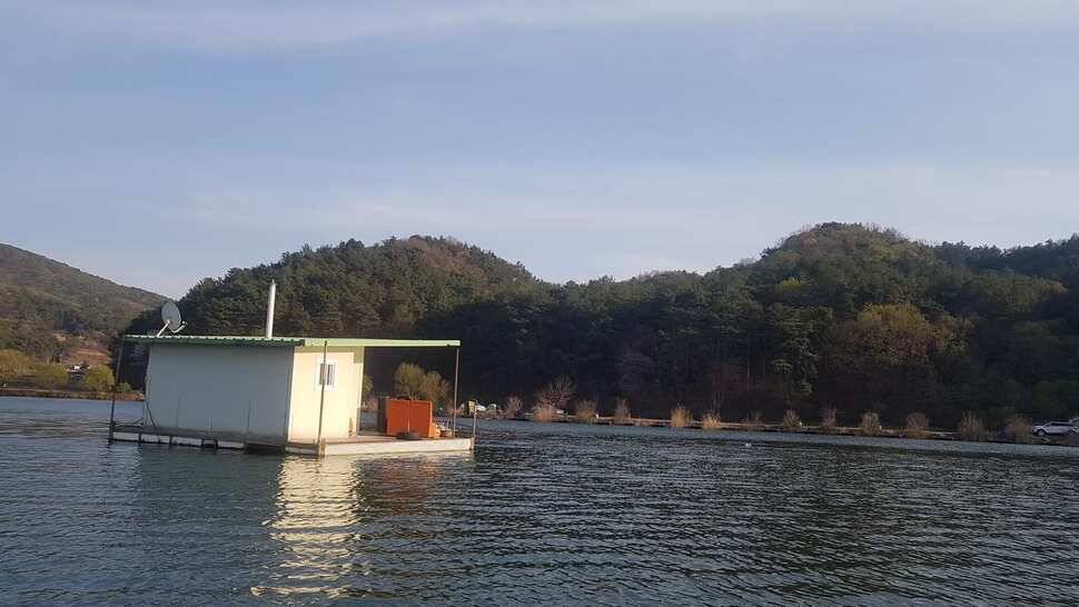며칠째조황이 저조합니다 (유료터정보 - 유료터점주조황)