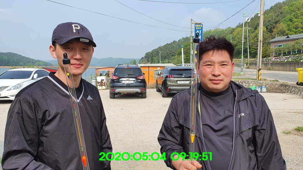 신원낚시터5월13일 토종대물 덩어리 사진입니다 (유료터정보 - 유료터점주조황)