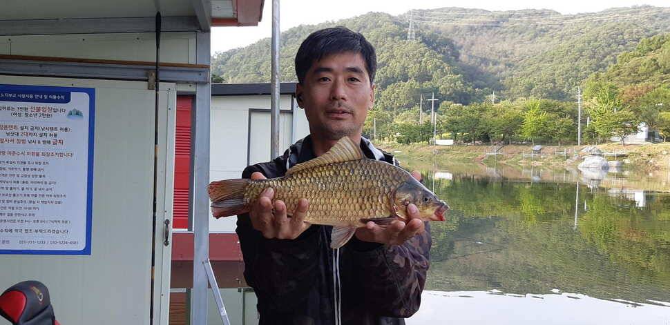 양평 수곡 낚시터 좋은 조황이 포인트별 큰 편차없이 고르게 나와줍니다 (유료터정보 - 유료터점주조황)