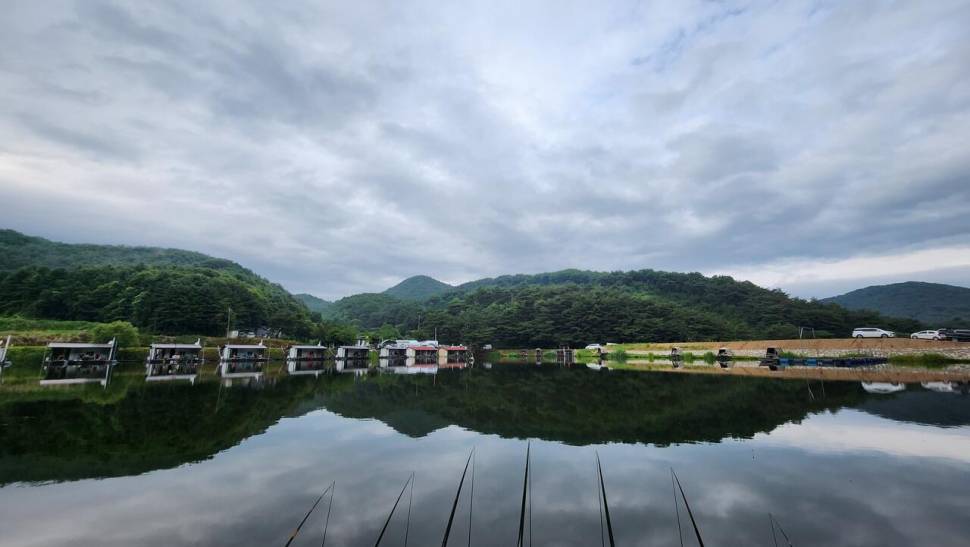 4짜 200마리 돌파 끝없는 질주 (유료터정보 - 유료터점주조황)