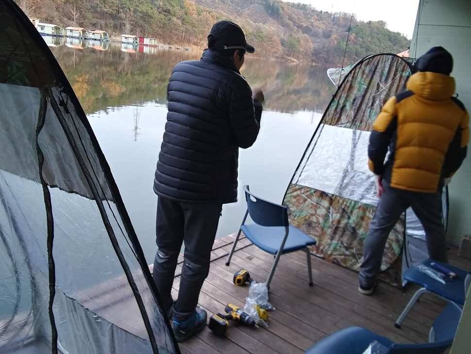 양평 수곡낚시터 오늘 붕어방류 및 조황 수상좌대 할인행사 방한천막 설치 개인텐트 무료이용 (유료터정보 - 유료터점주조황)