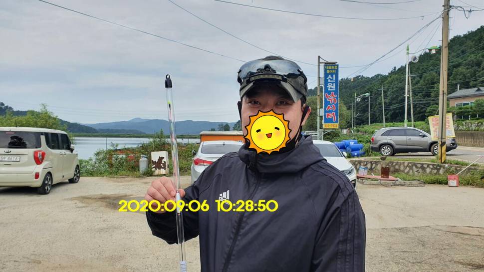 신원낚시터 9월16일 토종붕어 43짜리와 덩어리들 사진입니다 (유료터정보 - 유료터점주조황)