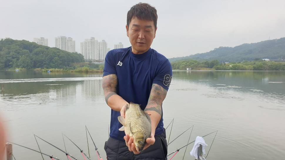 아산 명품 월랑낚시터 10월 첫번째 조황이야기입니다 (유료터정보 - 유료터점주조황)