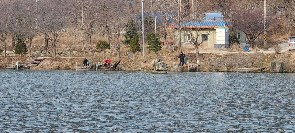 힐링 수곡낚시터 3월첫주말 조황 및 붕어방류 안내 (유료터정보 - 유료터점주조황)