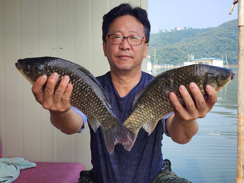 송전지 창신좌대 조황 (유료터정보 - 유료터점주조황)