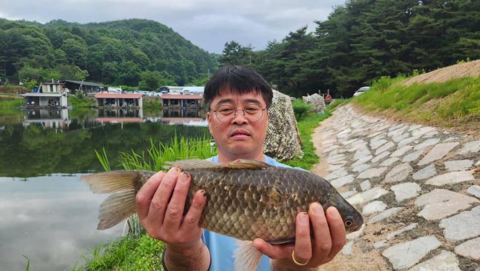 4짜 200마리 돌파 끝없는 질주 (유료터정보 - 유료터점주조황)