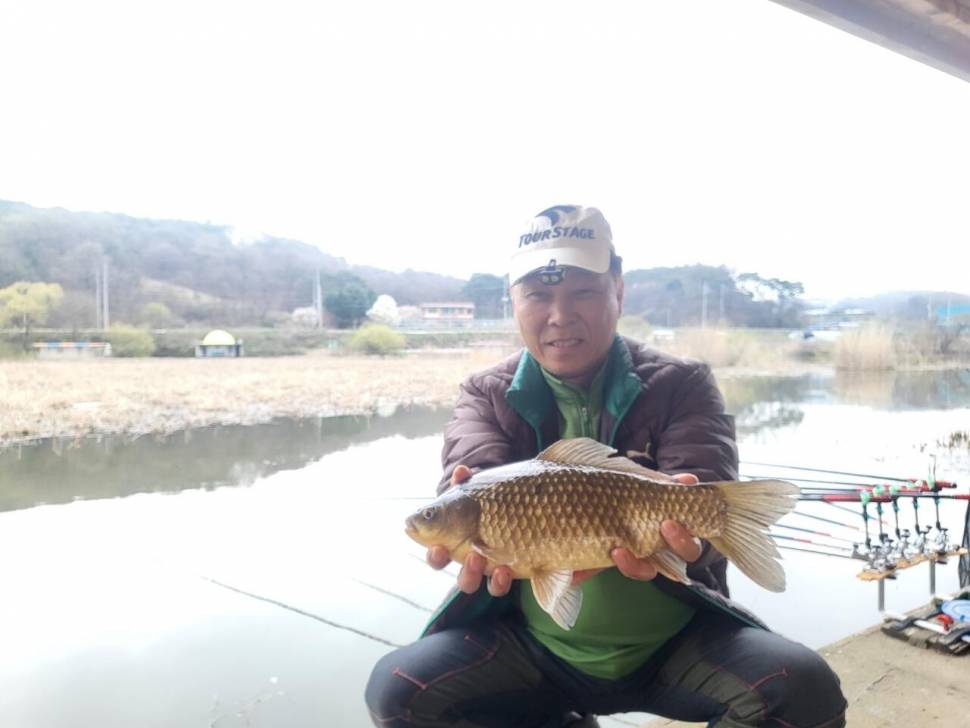 당진 가교리 낚시터 4월 7일 조황입니다 (유료터정보 - 유료터점주조황)