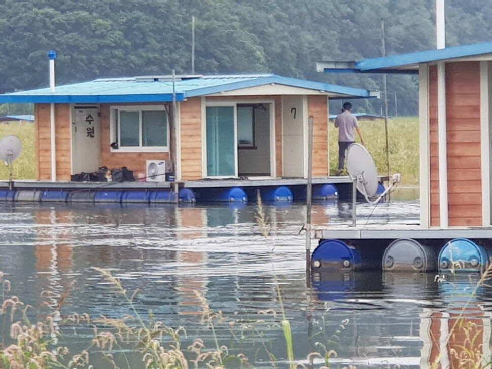 오름수위 마름군락지 입성 수원좌대 (유료터정보 - 유료터점주조황)