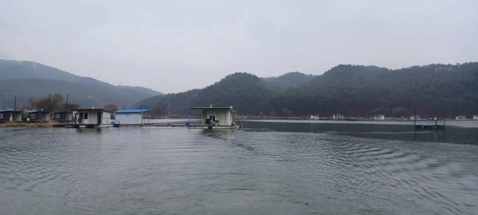 어우실지 비바람에도 월척12수 (유료터정보 - 유료터점주조황)