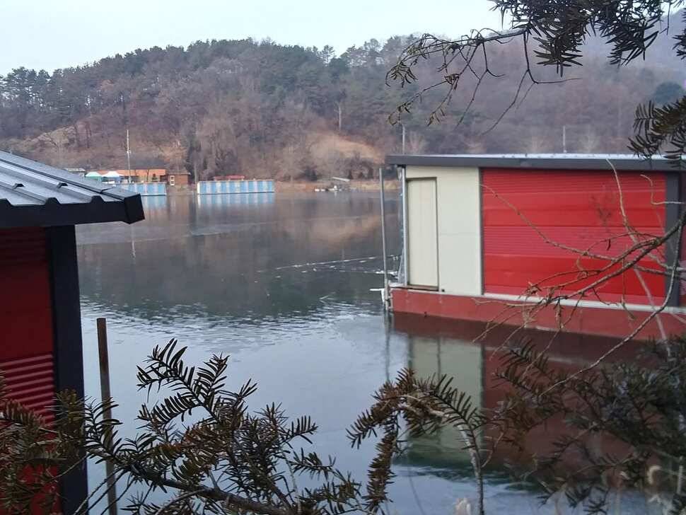겨울붕어낚시 양평 수곡낚시터 주중 조황 기복이 많았습니다 내일 붕어방류 합니다 (유료터정보 - 유료터점주조황)