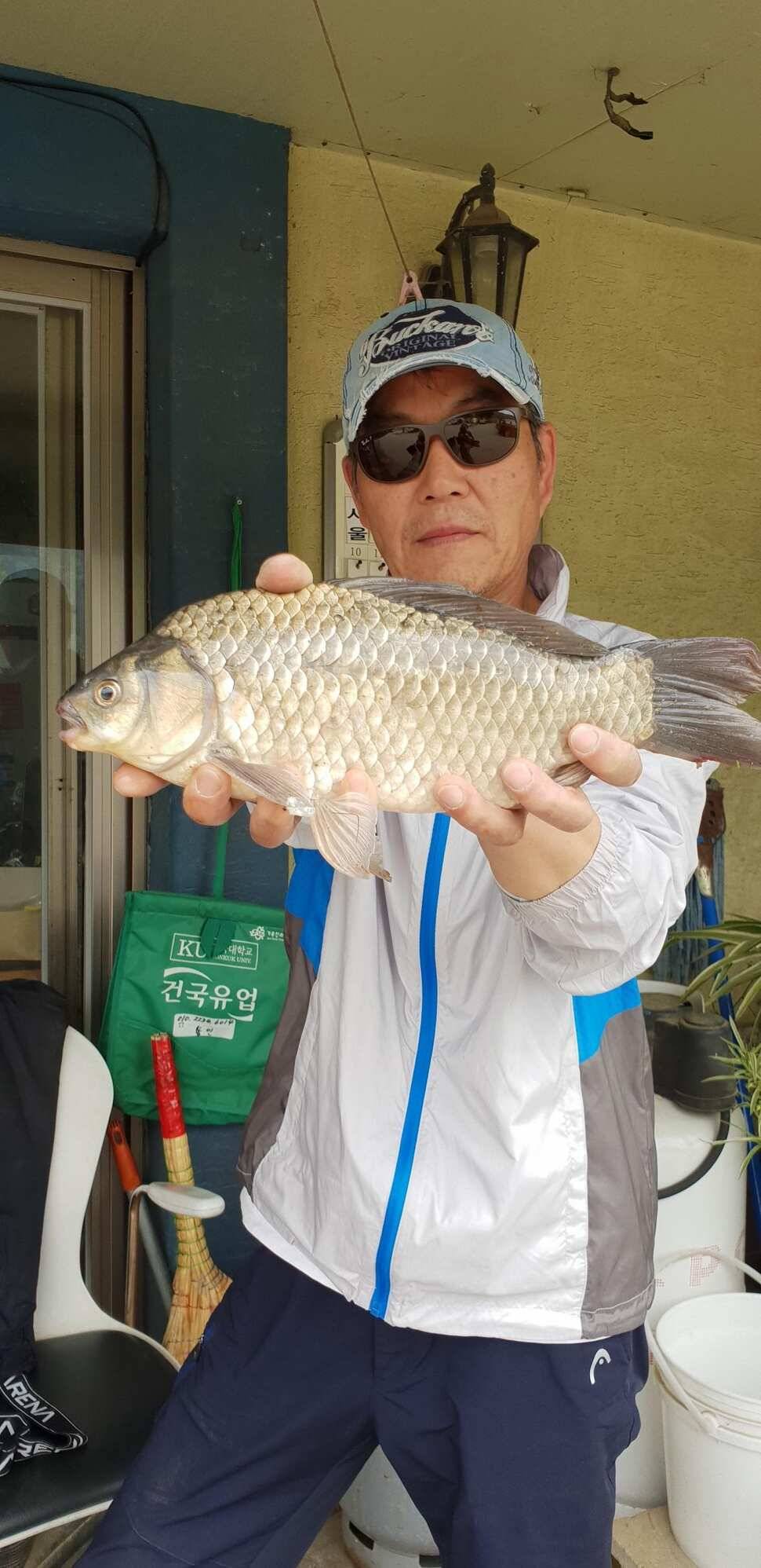 송전지서울좌대5월20일조황 (유료터정보 - 유료터점주조황)