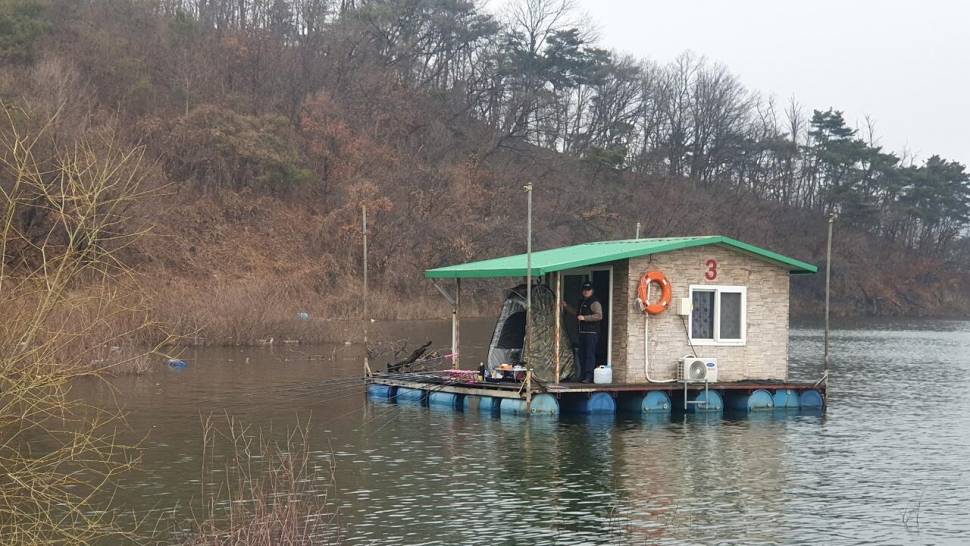 고삼지 양촌좌대 첫 조황입니다 (유료터정보 - 유료터점주조황)