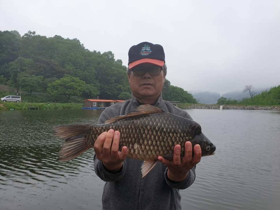 안성 회암지 조황정보 회암지 만수이며 오늘도 4짜 계속해서 방류 합니다 (유료터정보 - 유료터점주조황)