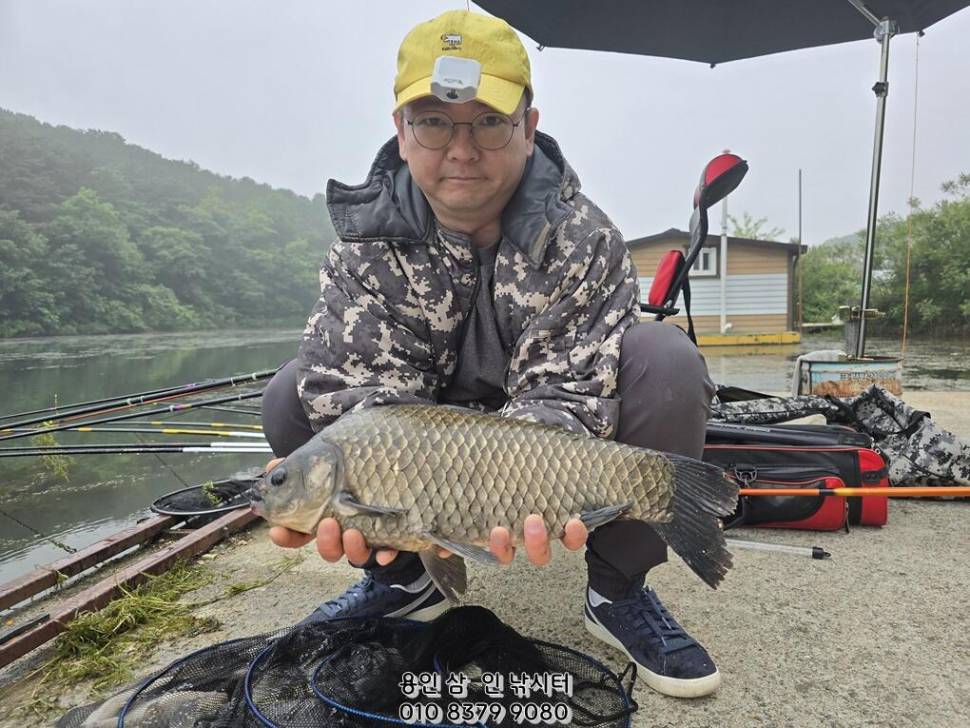 붕어 들어 갔습니다용인삼인낚시터 (유료터정보 - 유료터점주조황)