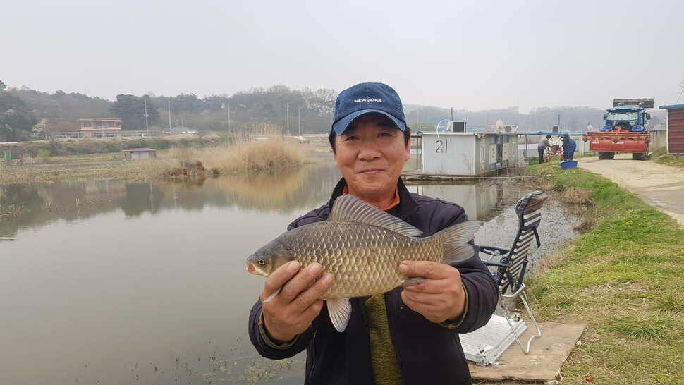 가교리낚시터 4월 19일 조황 (유료터정보 - 유료터점주조황)