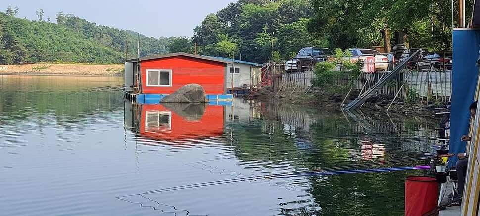 수곡지 수곡낚시터 첫주일요일 붕어100수 포함 꾸준한 조황 이어지네요 (유료터정보 - 유료터점주조황)