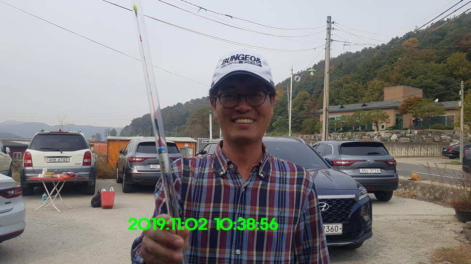 신원낚시터11월4일 토종붕어 방류와 조황 소식입니다 (유료터정보 - 유료터점주조황)