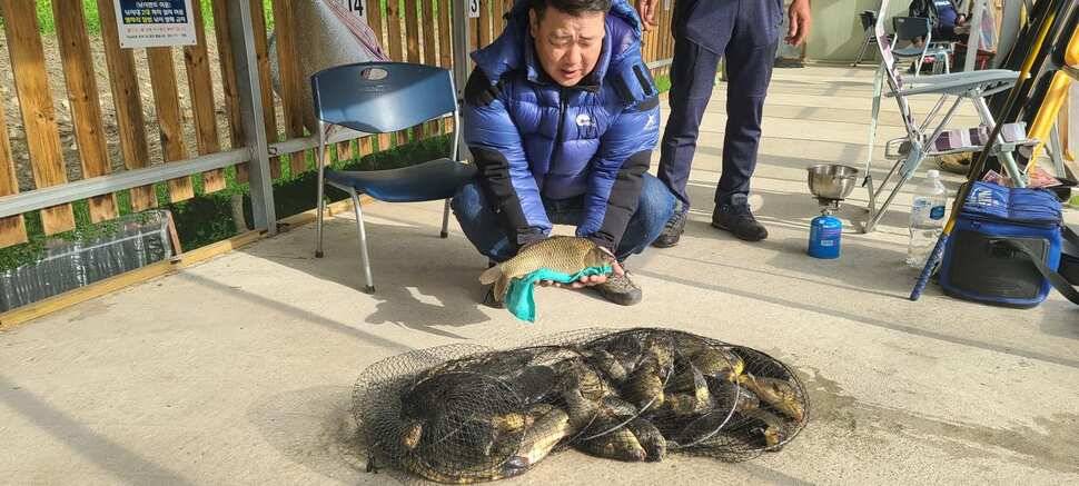 양평 수곡 낚시터 주중 조황도 꾸준합니다 오늘도 붕어방류 완료했습니다 (유료터정보 - 유료터점주조황)